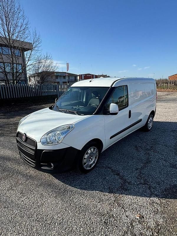 Usata Fiat Doblò 2015 Bianco Monovolume