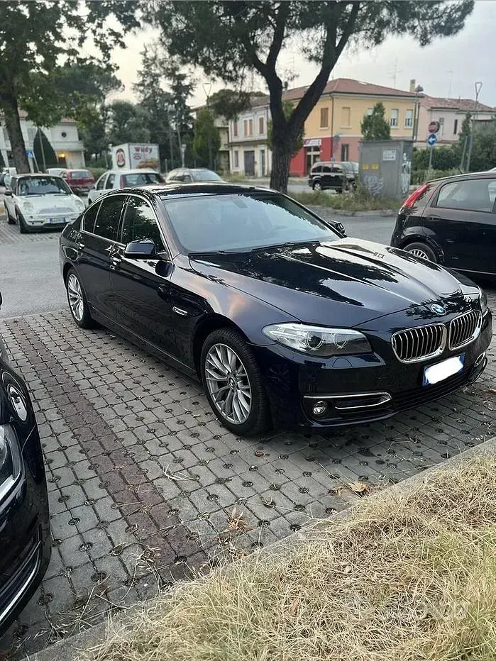 Usata BMW 525 Comfort Edition 218 CV (160 kW) 2018 Blu Berlina