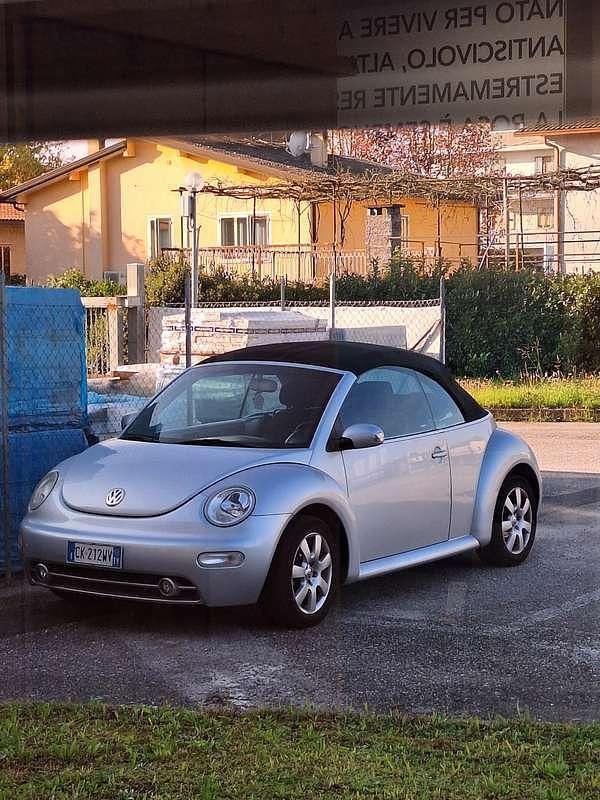 Usata VW New Beetle 116 CV (85 kW) 2004 Utilitaria