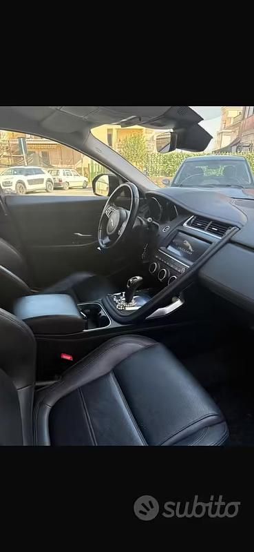 Usata Jaguar E-Pace 180 CV (132 kW) 2020 Nero SUV