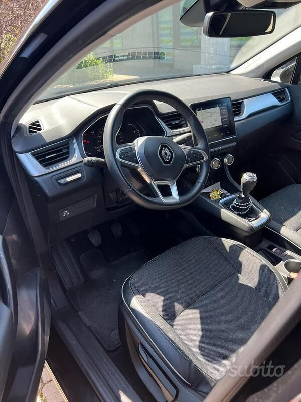 Usata Renault Captur 101 CV (74 kW) 2023 Nero SUV