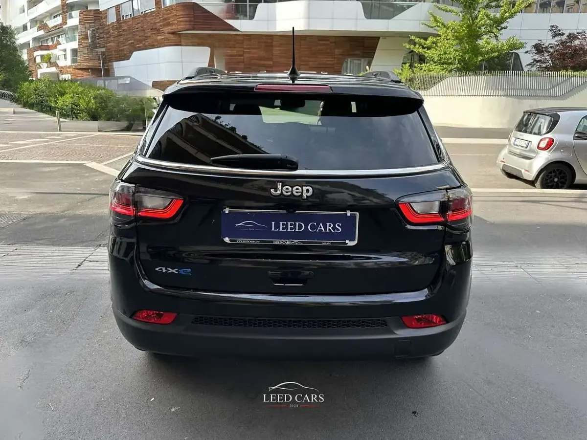 Usata Jeep Compass Limited 131 CV (96 kW) 2022 Black pastello SUV