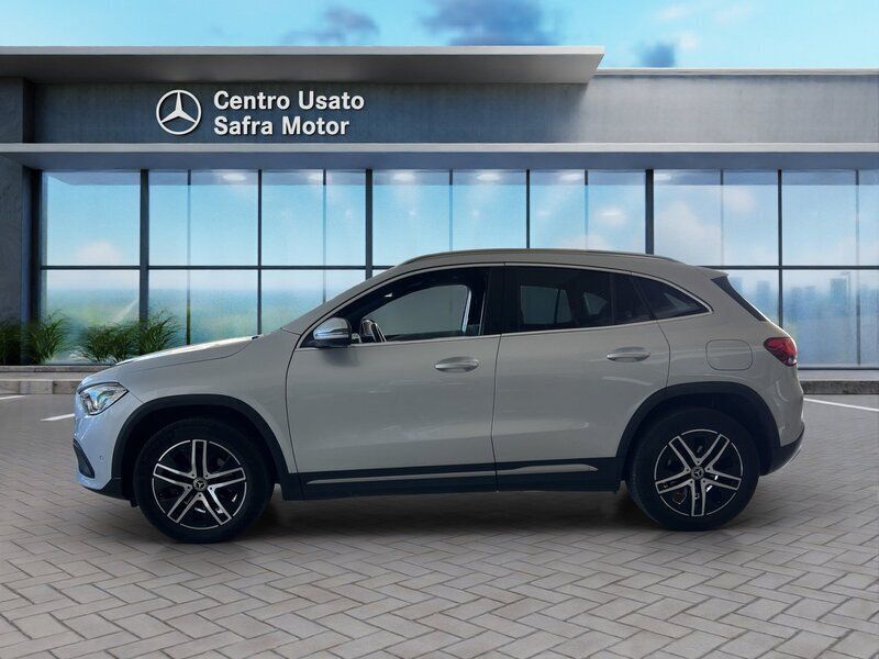 Occasion Mercedes GLA200 150 ch (110 kW) 2021 Argent SUV