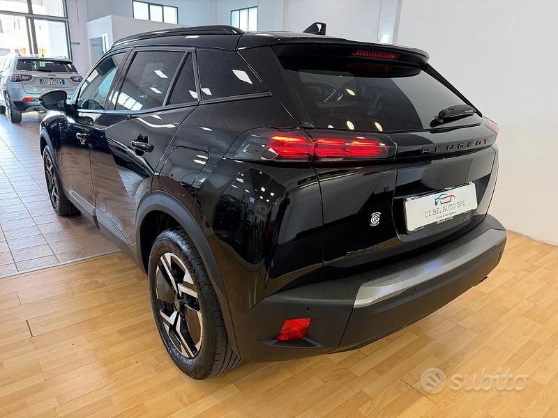 Usata Peugeot 2008 Allure 130 CV (95 kW) 2024 Nero SUV