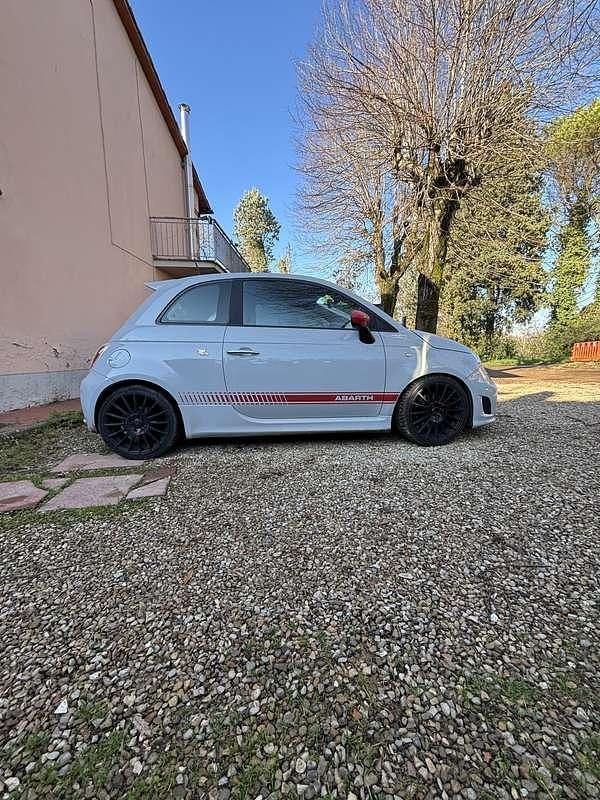 Usata Abarth 595 Custom 135 CV (99 kW) 2015 Blu/azzurro Utilitaria