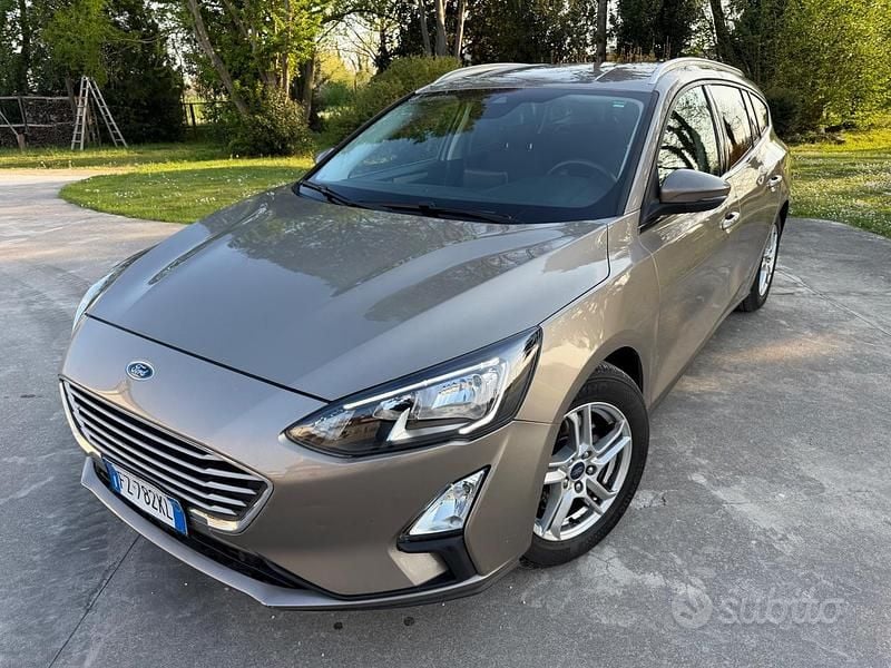 Usata Ford Focus Business Edition 120 CV (88 kW) 2020 Grigio Station wagon