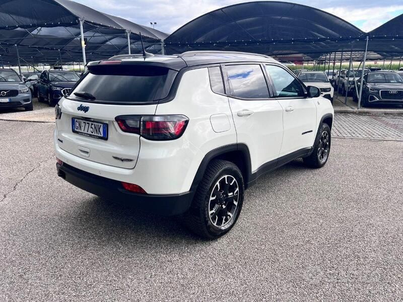 Usata Jeep Compass Trailhawk 240 CV (176 kW) 2023 Bianco SUV
