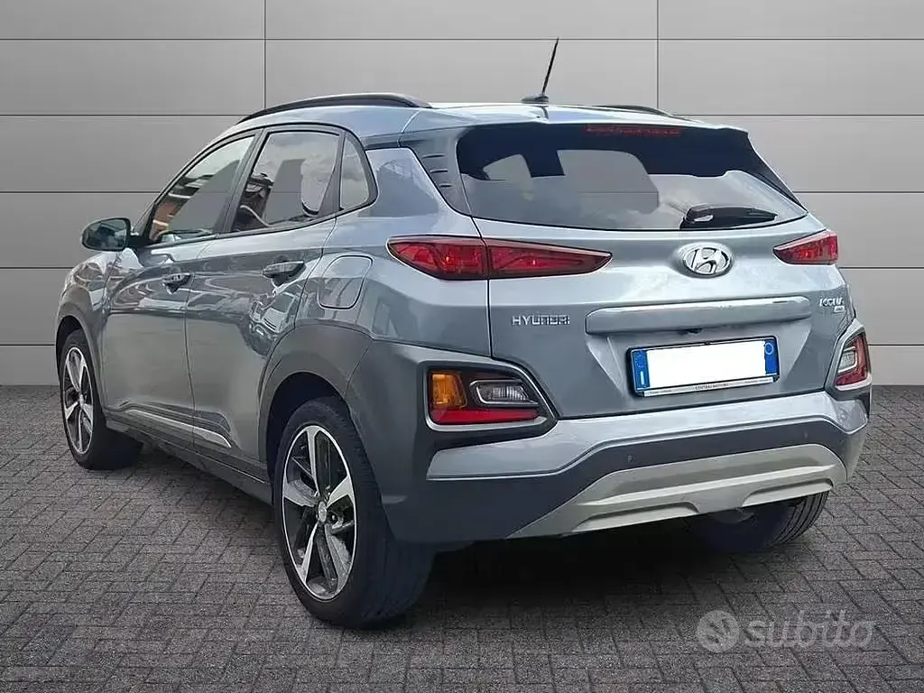 Usata Hyundai Kona Xpossible 177 CV (130 kW) 2018 Grigio SUV