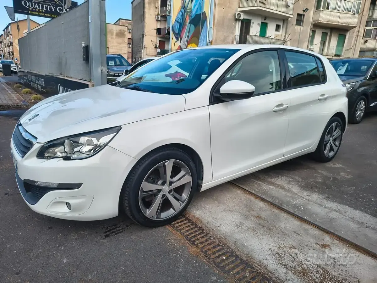 Usata Peugeot 308 Allure 116 CV (85 kW) 2015 Bianco Berlina