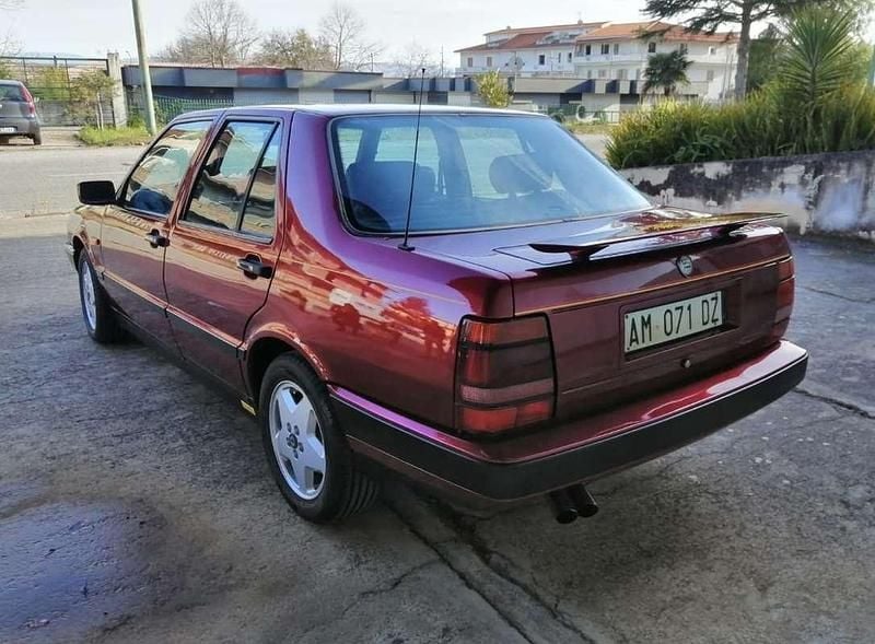 Usata Lancia Thema 215 CV (158 kW) 1986 Rosso Berlina