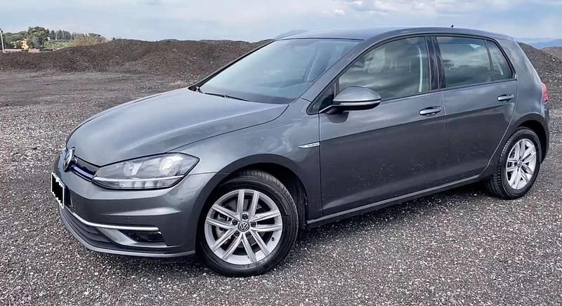 Usata VW Golf VII Business 131 CV (96 kW) 2019 Berlina