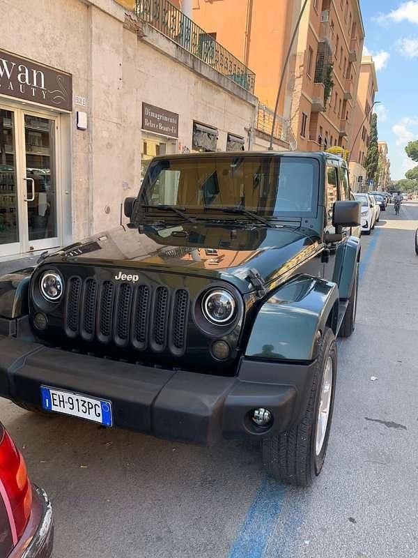Usata Jeep Wrangler Sahara 200 CV (147 kW) 2011 Verde SUV
