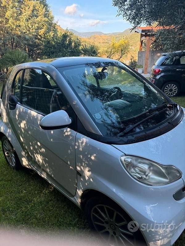 Usata Smart ForTwo Coupé 45 CV (33 kW) 2009 Bianco Coupé