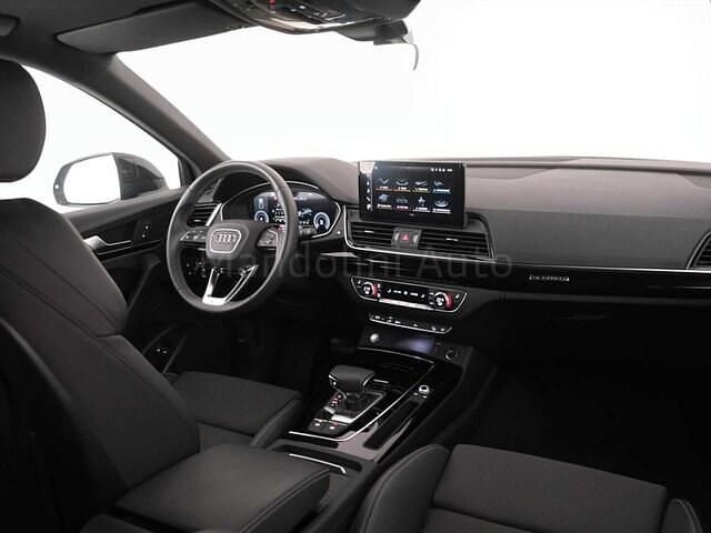 Usata Audi Q5 Sportback Ambiente 367 CV (269 kW) 2024 Grigio chronos metallizzato SUV