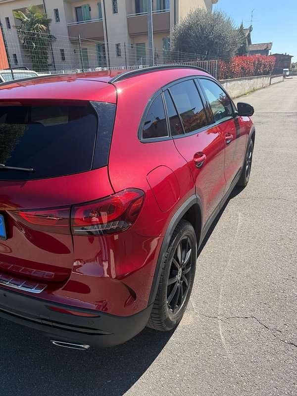 Usata Mercedes GLA250 Premium 160 CV (117 kW) 2022 Rosso SUV
