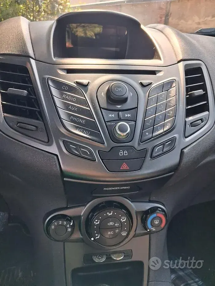 Usata Ford Fiesta 75 CV (55 kW) 2014 Utilitaria