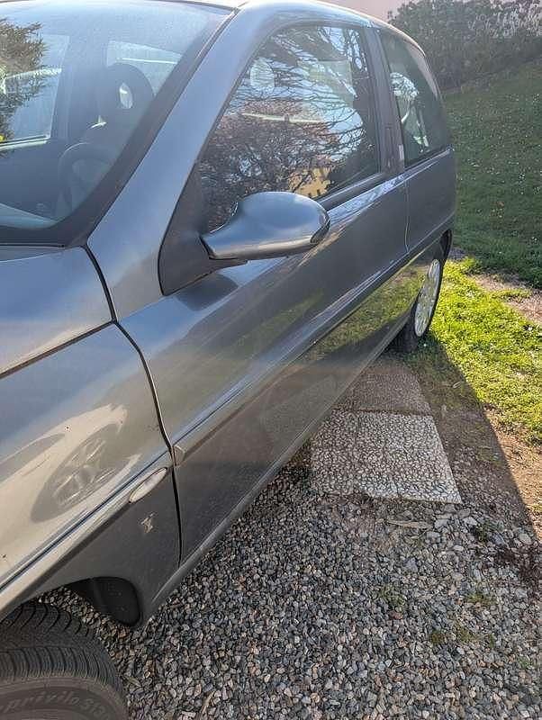 Usata Lancia Ypsilon 86 CV (63 kW) 2001 Utilitaria