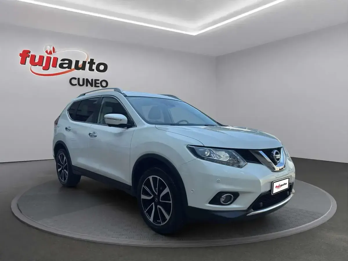 Usata Nissan X-Trail Tekna 131 CV (96 kW) 2017 Bianco SUV