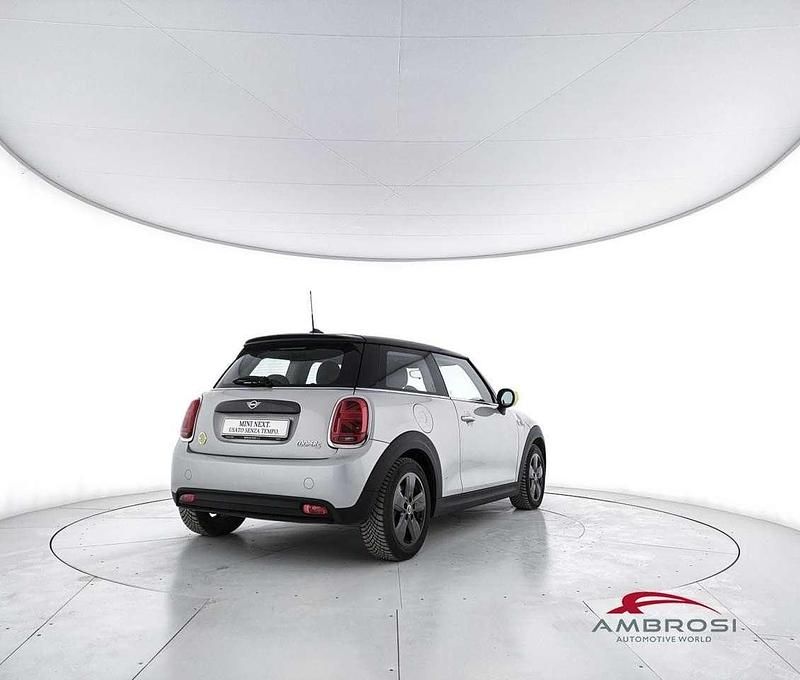 Usata Mini Cooper SE 75 kW (102 CV) 2021 Argento Utilitaria