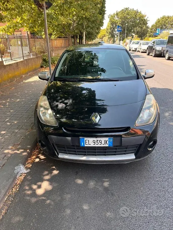Usata Renault Clio III 75 CV (55 kW) 2012 Nero Berlina