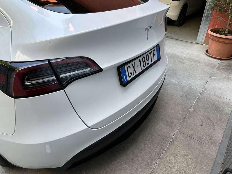 Usata Tesla Model Y RWD 88 kW (120 CV) 2024 Bianco SUV