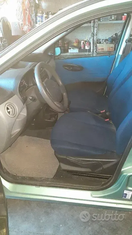 Occasion Fiat Punto 60 ch (44 kW) 2001 Vert Citadine
