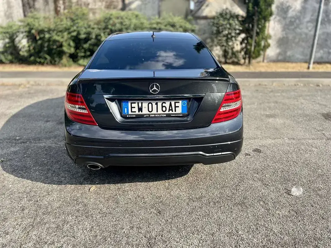 Usata Mercedes C220 Executive 170 CV (125 kW) 2012 Nero Coupé