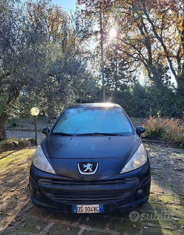 Usata Peugeot 207 68 CV (50 kW) 2008 Nero Berlina