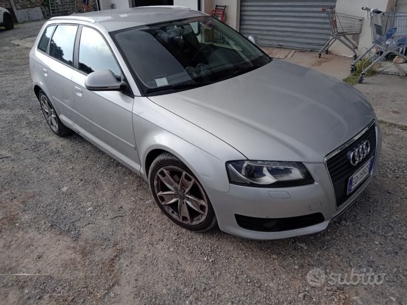 Usata Audi A3 105 CV (77 kW) 2010 Grigio Utilitaria