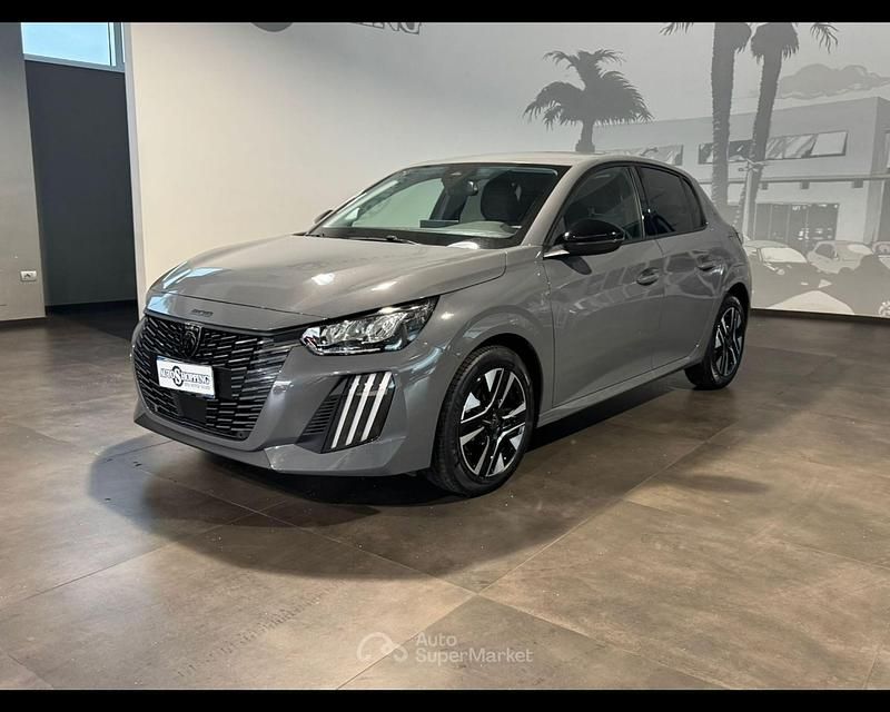 Usata Peugeot 208 Allure 101 CV (74 kW) 2025 Gray Utilitaria