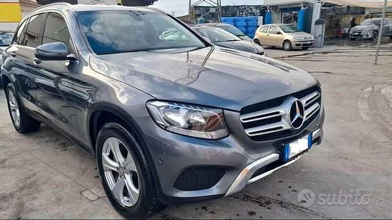 Usata Mercedes GLC220 Exclusive 170 CV (125 kW) 2017 Grigio SUV