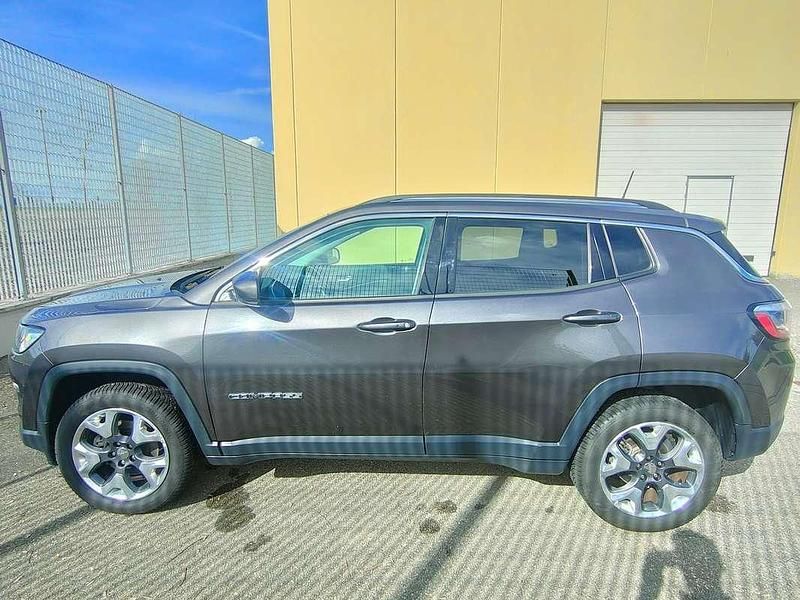 Usata Jeep Compass Limited 140 CV (102 kW) 2017 Grigio SUV