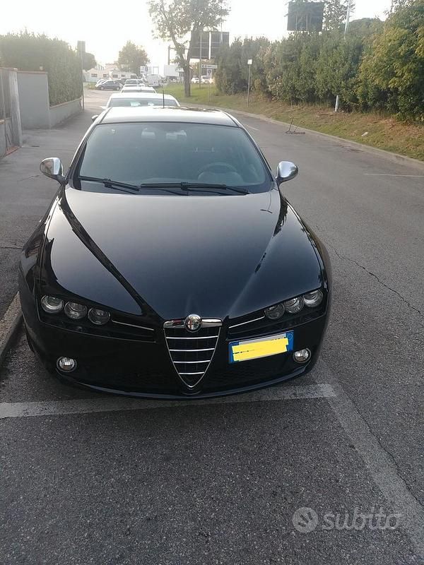 Usata Alfa Romeo 159 Super 136 CV (100 kW) 2012 Nero Berlina