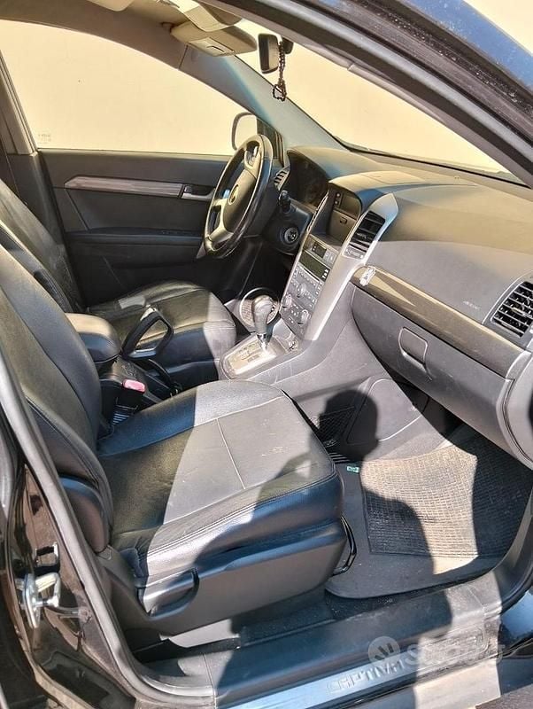 Usata Chevrolet Captiva 150 CV (110 kW) 2010 Nero SUV