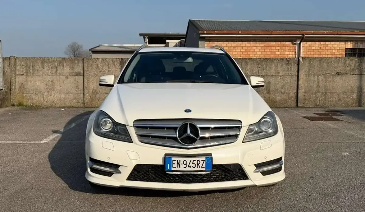 Usata Mercedes C220 170 CV (125 kW) 2012 Bianco Station wagon
