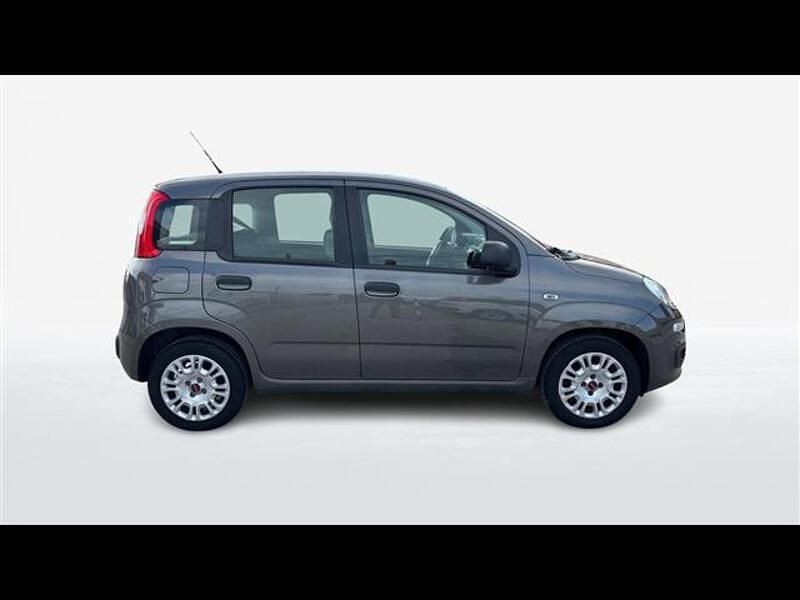 Begagnad Fiat Panda City Life 69 HK (50 kW) 2022 Grå Sedan