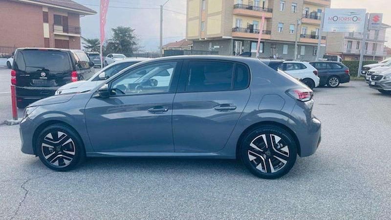 Usata Peugeot 208 Allure 110 CV (80 kW) 2025 Grigio Utilitaria
