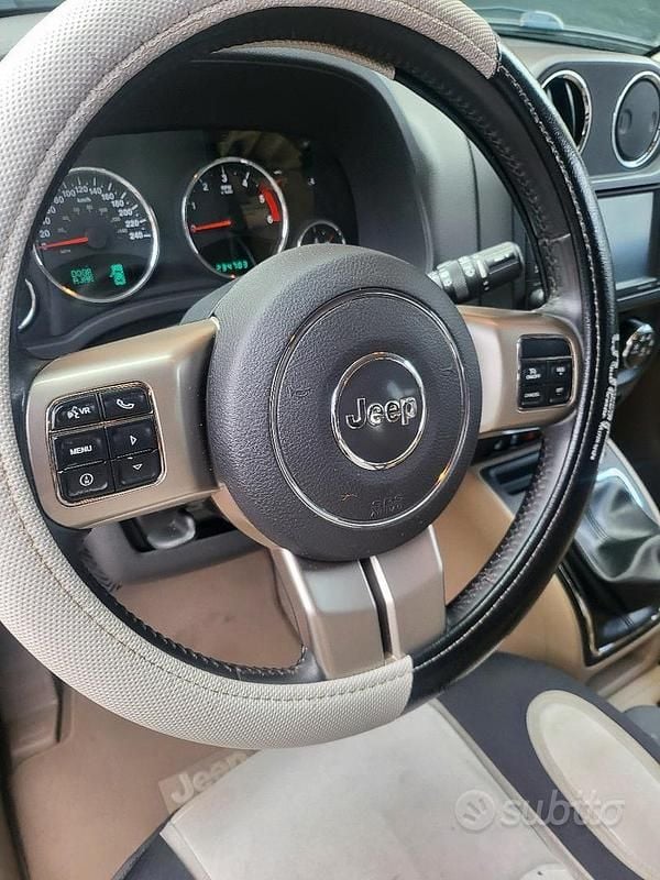 Usata Jeep Compass 136 CV (100 kW) 2011 Nero SUV