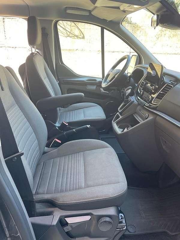 Usata Ford Tourneo Titanium 131 CV (96 kW) 2021 Monovolume