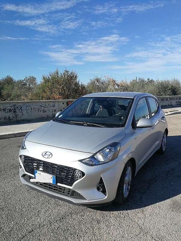 Usata 2020 Hyundai i10 Due volumi | 12.000 € (Buon prezzo) - Immagine 1/4