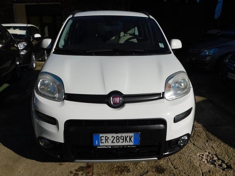 Usata Fiat Panda 4x4 S 75 CV (55 kW) 2013 Bianco Utilitaria
