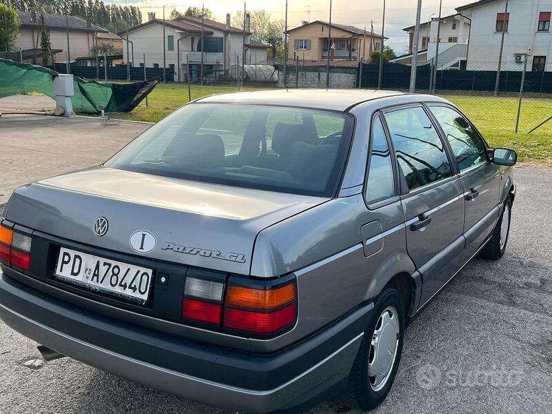 Usato 1992 VW Passat 1.8 Benzin 90 CV (1.700 €)