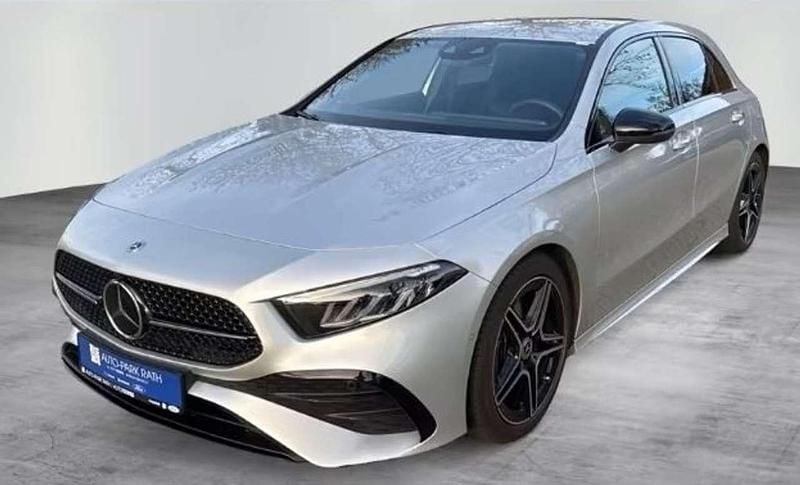 Argento Usata 2023 Mercedes A180 Premium Tre volumi | 26.990 € (Super prezzo) - Immagine 1/4