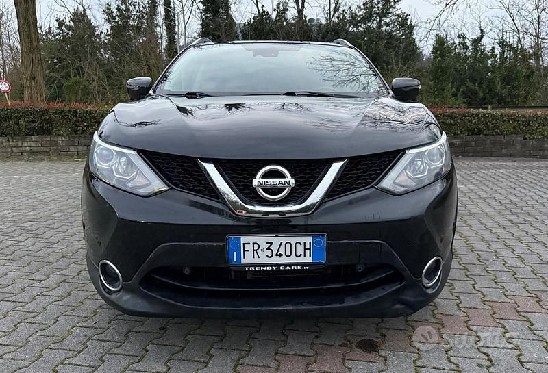 Usata Nissan Qashqai Tekna 130 CV (95 kW) 2018 Nero SUV
