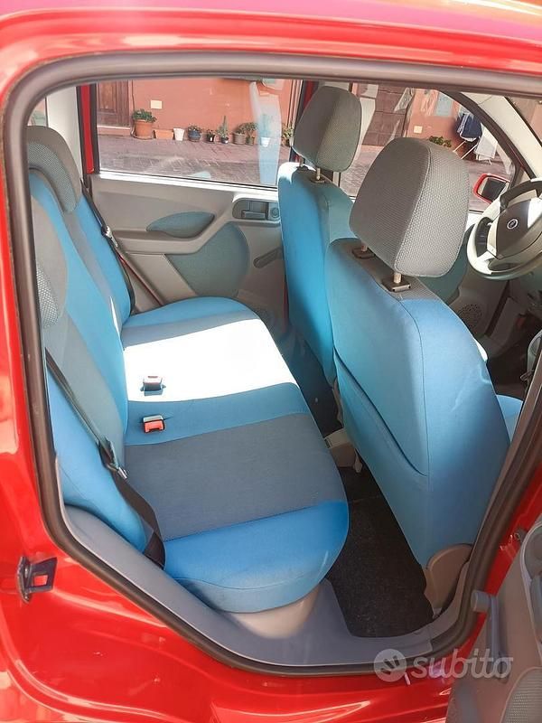 Usata Fiat Panda 69 CV (50 kW) 2005 Rosso Utilitaria