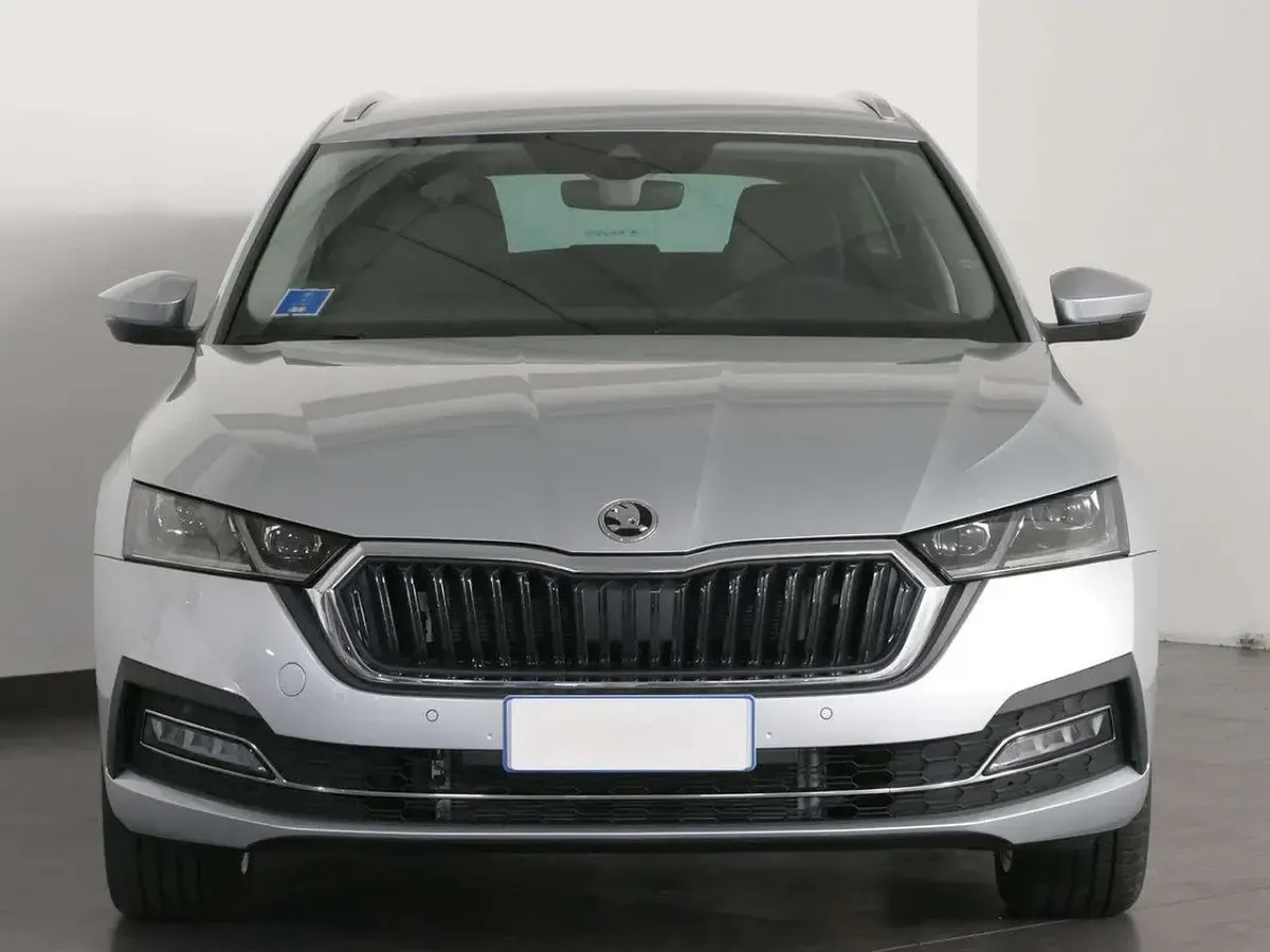Usata Skoda Octavia Style 150 CV (110 kW) 2023 Nero tulipano Station wagon