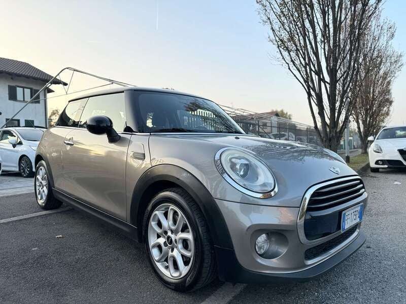 Grigio Usata 2016 Mini Cooper D Due volumi | 9900 € (Buon prezzo) - Immagine 1/4