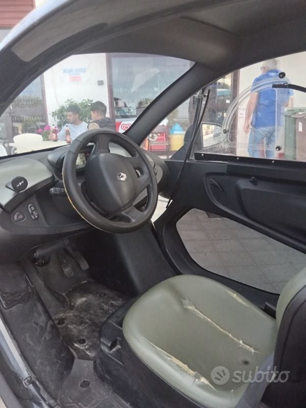 Usata Renault Twizy 12 kW (17 CV) 2012 Nero Utilitaria