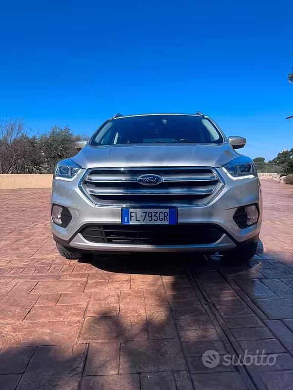 Usata Ford Kuga Titanium S 150 CV (110 kW) 2017 Grigio SUV