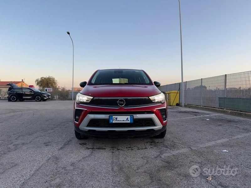 Usata Opel Crossland X 110 CV (80 kW) 2025 Rosso SUV